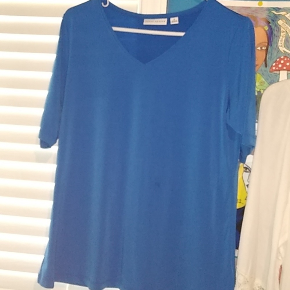 Blue tee